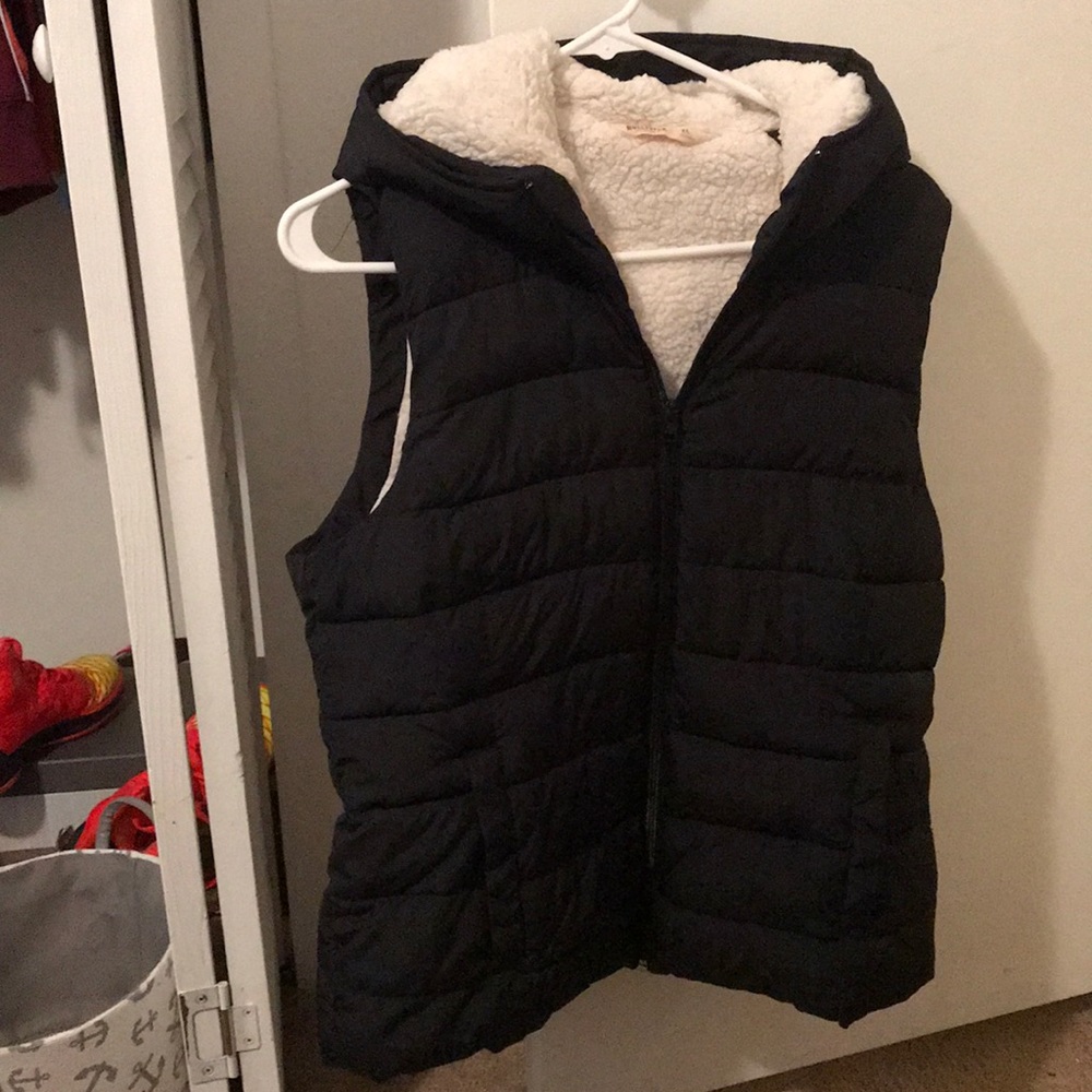 Hollister Zip up vest